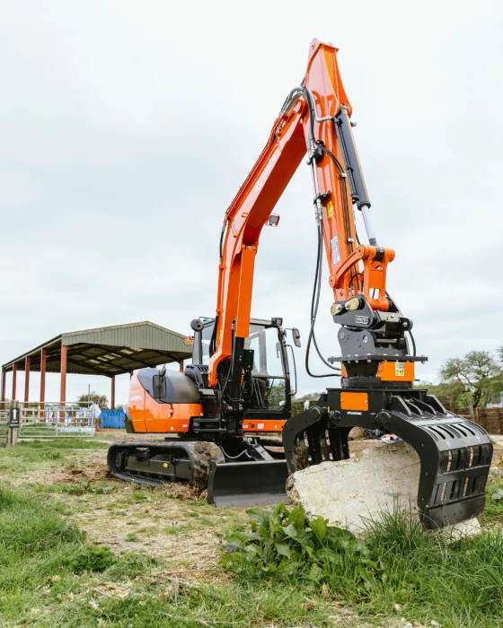 Profit now: special offers on Kubota and Hitachi machines